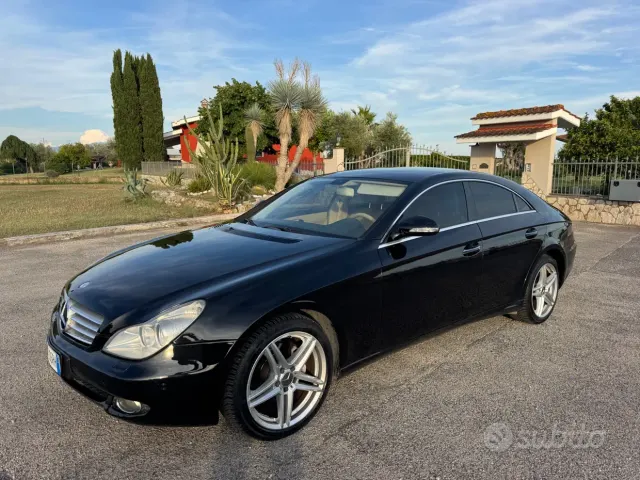 Mercedes-Benz CLS (C219)