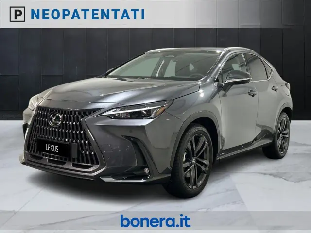 Lexus NX 450h+