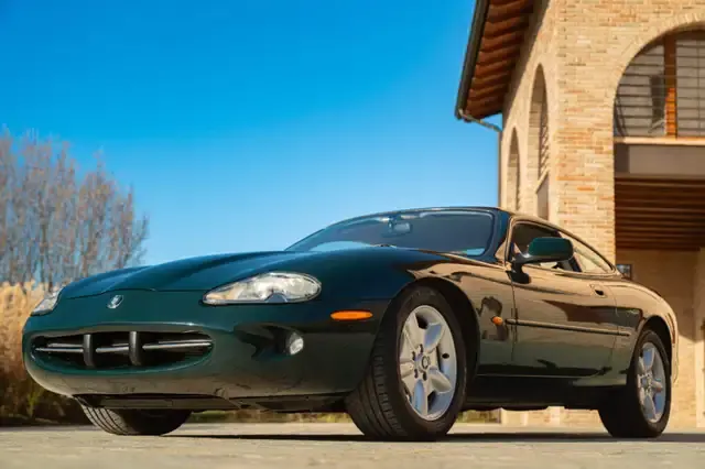 Jaguar XK8