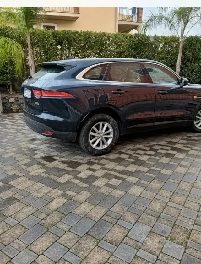 Jaguar F-Pace (X761)