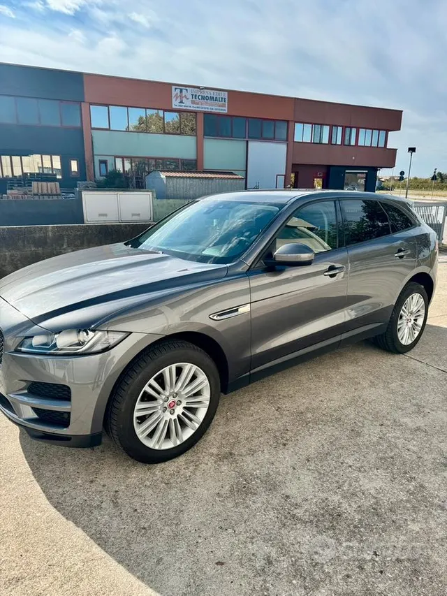 Jaguar F-Pace (X761)