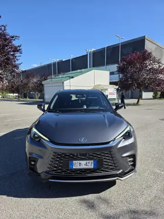 Lexus LBX