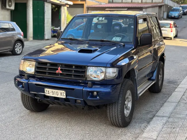 Mitsubishi Pajero ('82-'00)