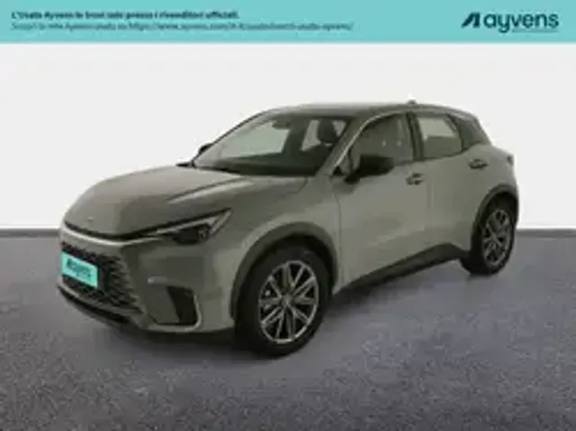 Lexus LBX