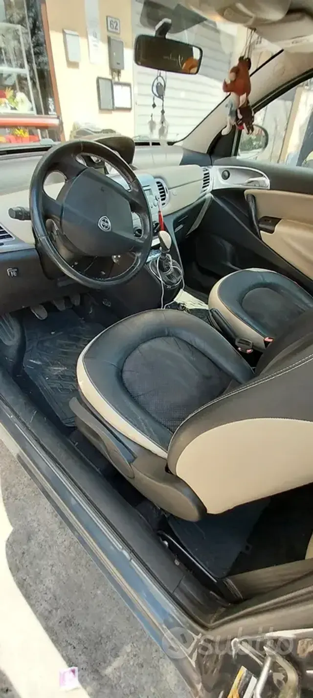 Lancia Ypsilon 2ª serie