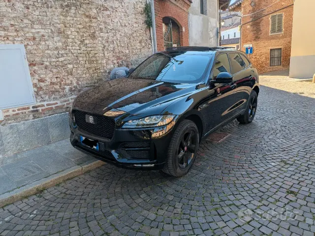 Jaguar F-Pace (X761)