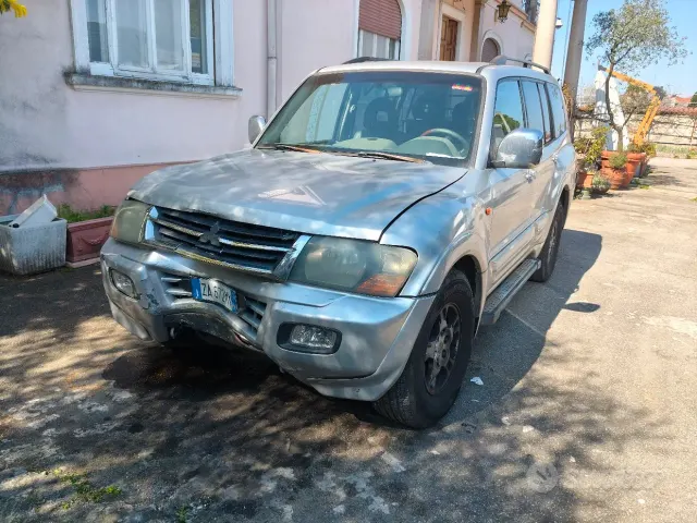 Mitsubishi Pajero (2000-2007)