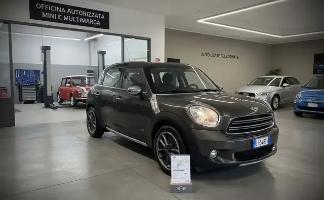 MINI Countryman D