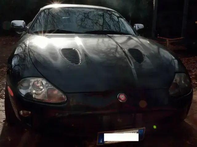 Jaguar XKR