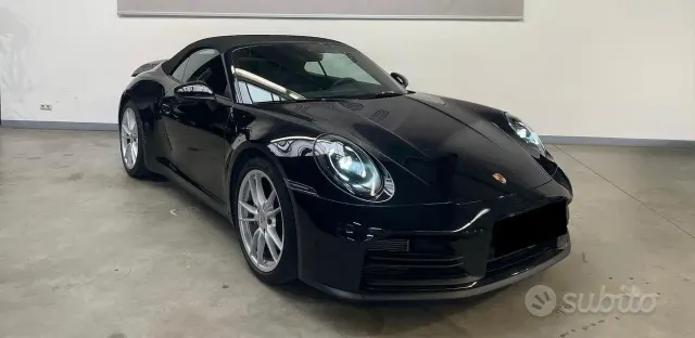 Porsche 911 (992)
