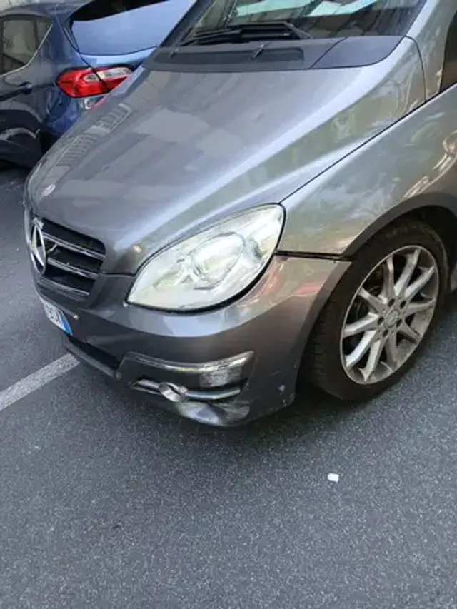 Mercedes-Benz B 170