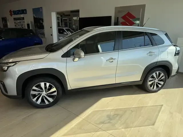 Suzuki S-Cross