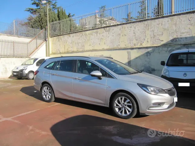 Opel Astra 5ª serie