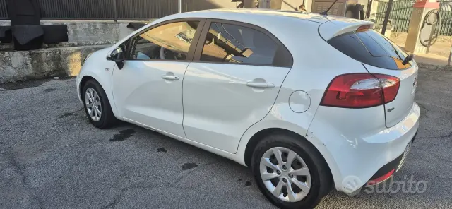 Kia Rio 3ª serie