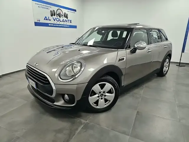 MINI Cooper Clubman