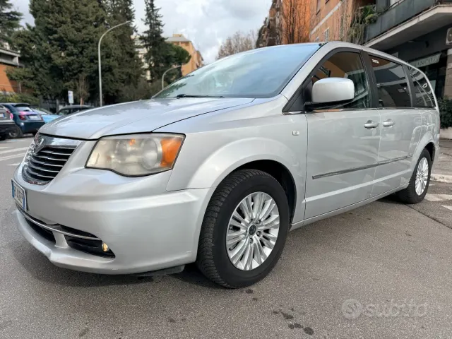 Lancia Voyager
