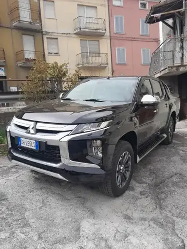 Mitsubishi L200
