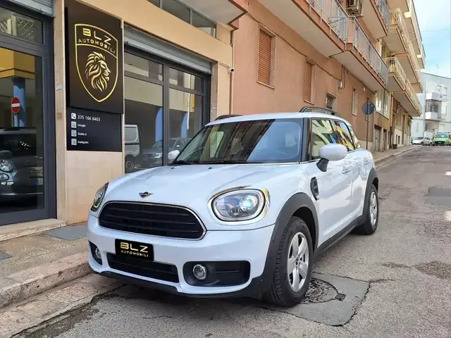 MINI One D Countryman
