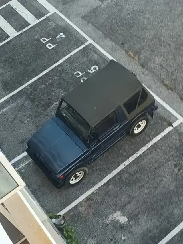 Suzuki SJ 410
