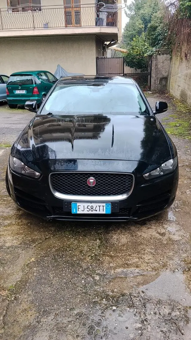 Jaguar XE (X760)