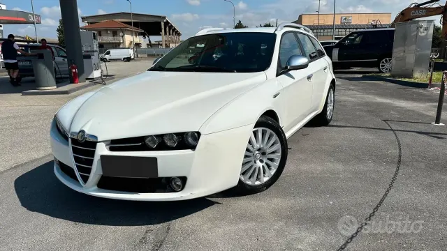 Alfa Romeo 159