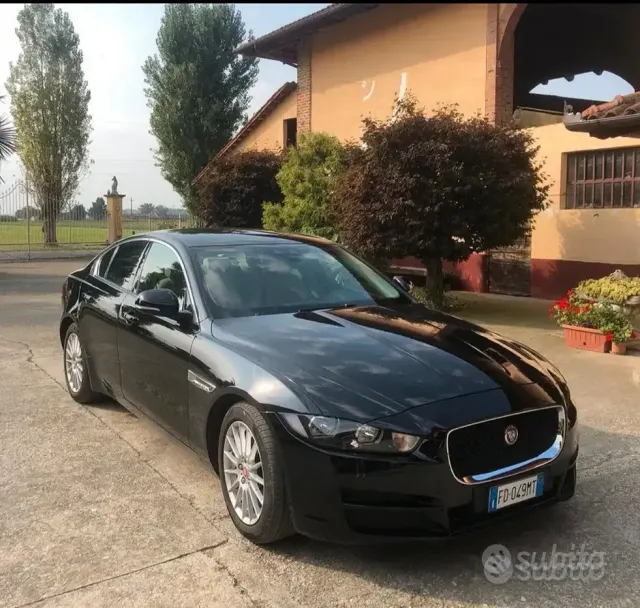 Jaguar XE (X760)