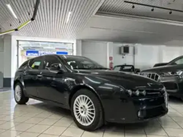 Alfa Romeo 159