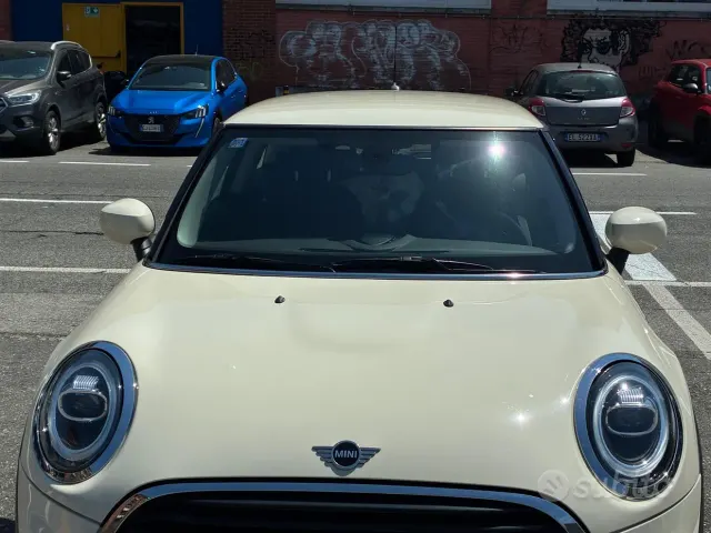 MINI Mini 4ª serie (F56)