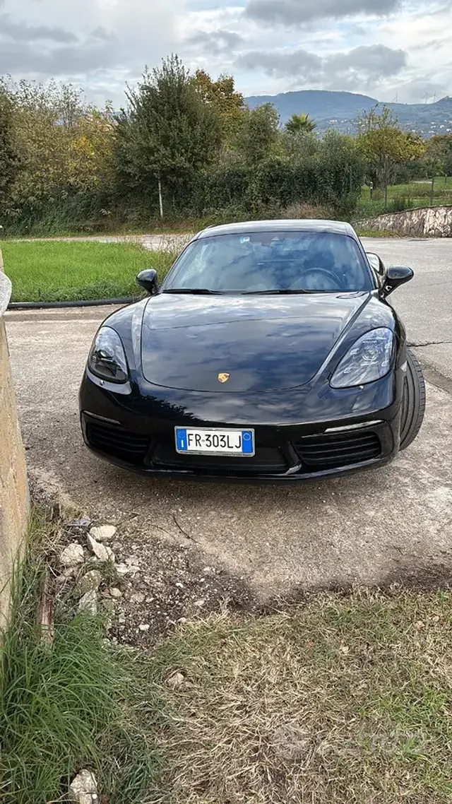 Porsche 718