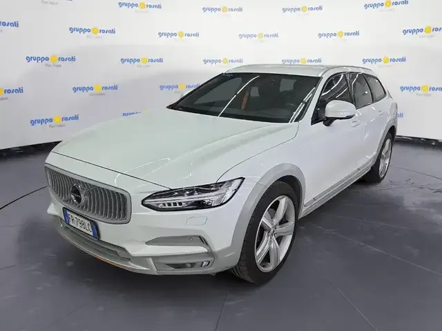 Volvo V90 Cross Country