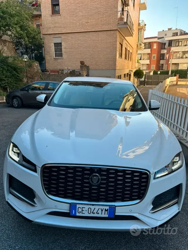 Jaguar F-Pace (X761)