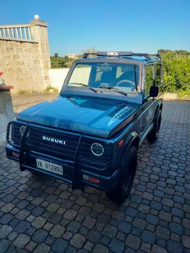Suzuki SJ 413