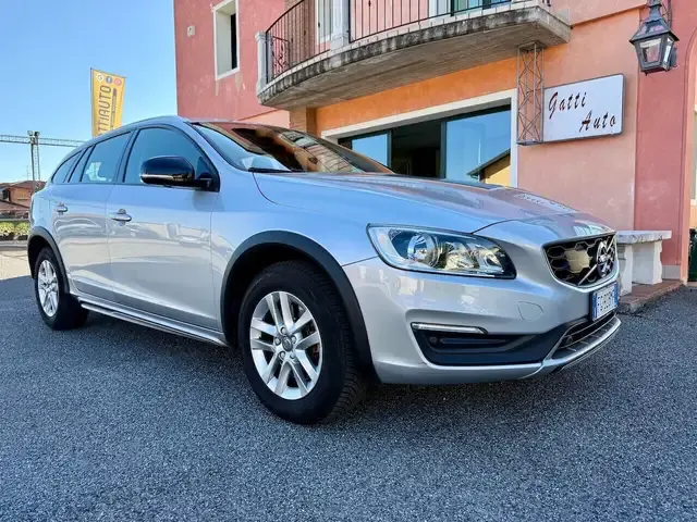Volvo V60 Cross Country