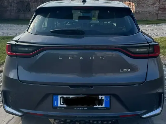 Lexus LBX