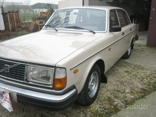 Volvo 240