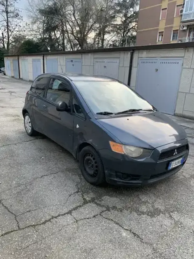 Mitsubishi Colt