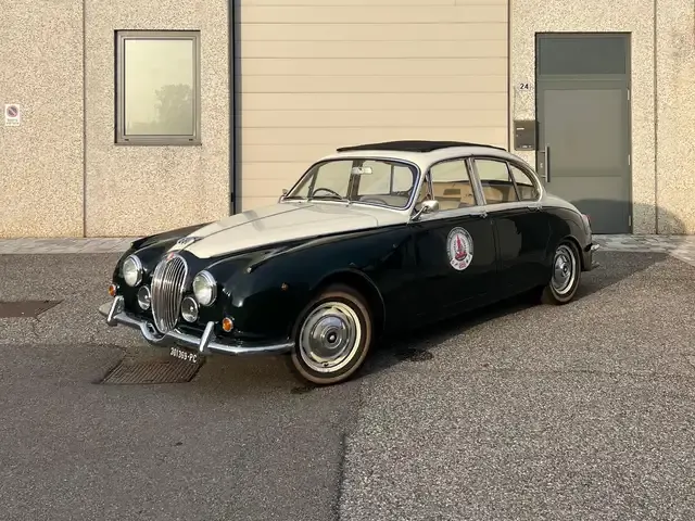 Jaguar MK II