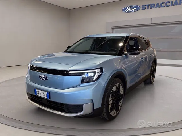 Ford Explorer-E
