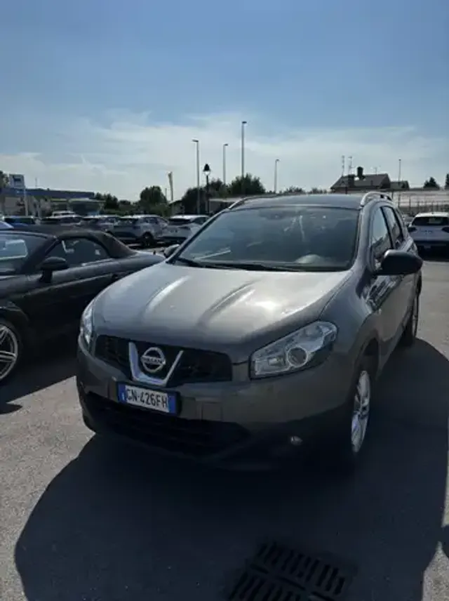 Nissan Qashqai+2